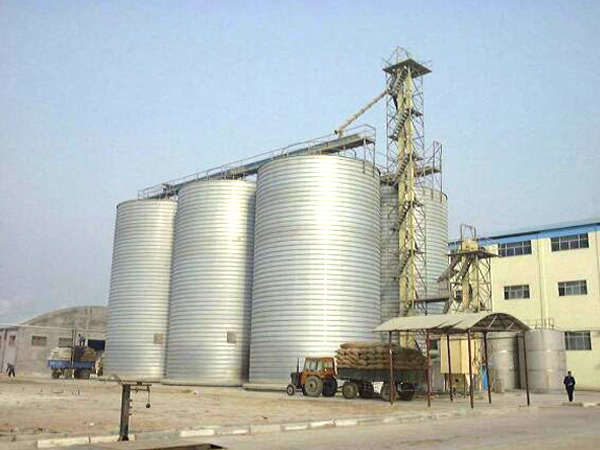 初次使用糧食鋼板倉前要做好哪些清理工作